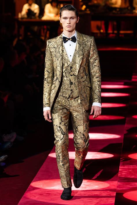 Trajes de Dolce & Gabbana .